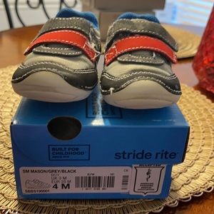Stride Rite - Toddler size 4, Grey/Black/Red